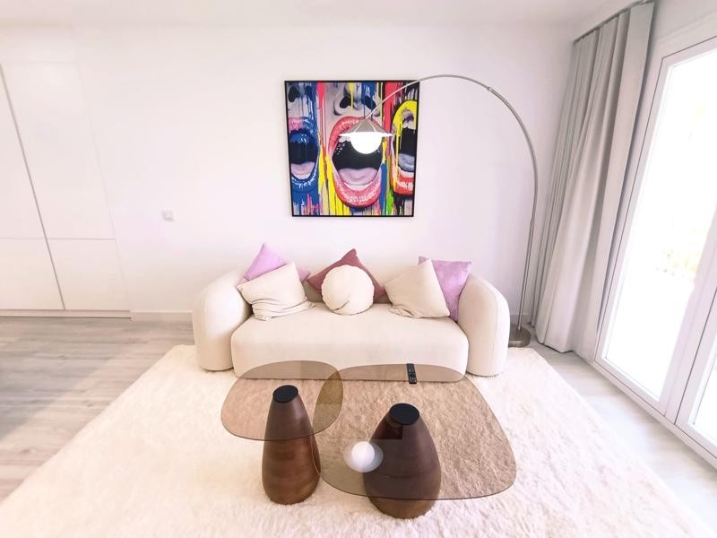 3 спални, 2 бани - Апартамент за продажба в Benahavis