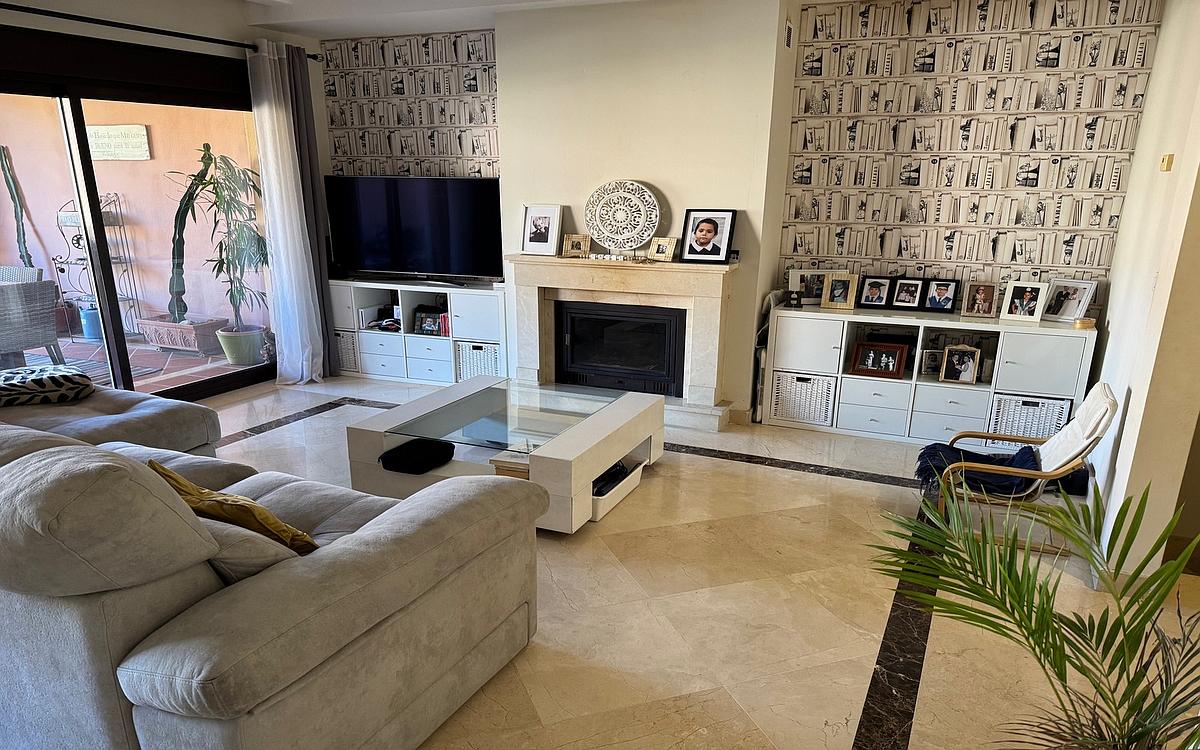 Casa Adosada de 4 Dormitorios y 3 Baños en venta en Estepona
