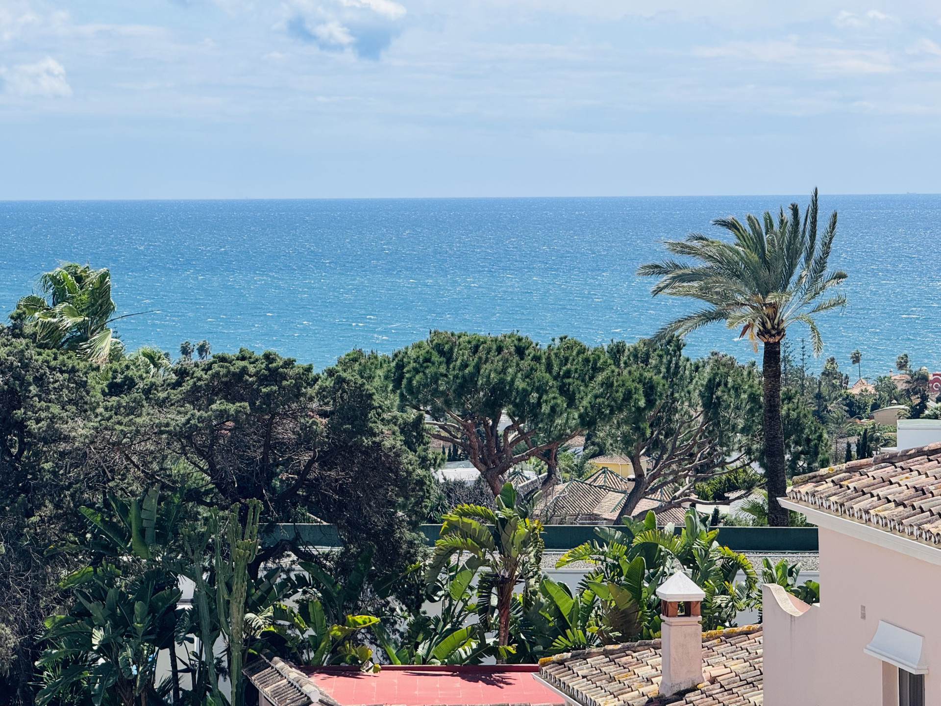 Casa de 4 Dormitorios y 3 Baños en alquiler vacacional en Marbesa, Marbella