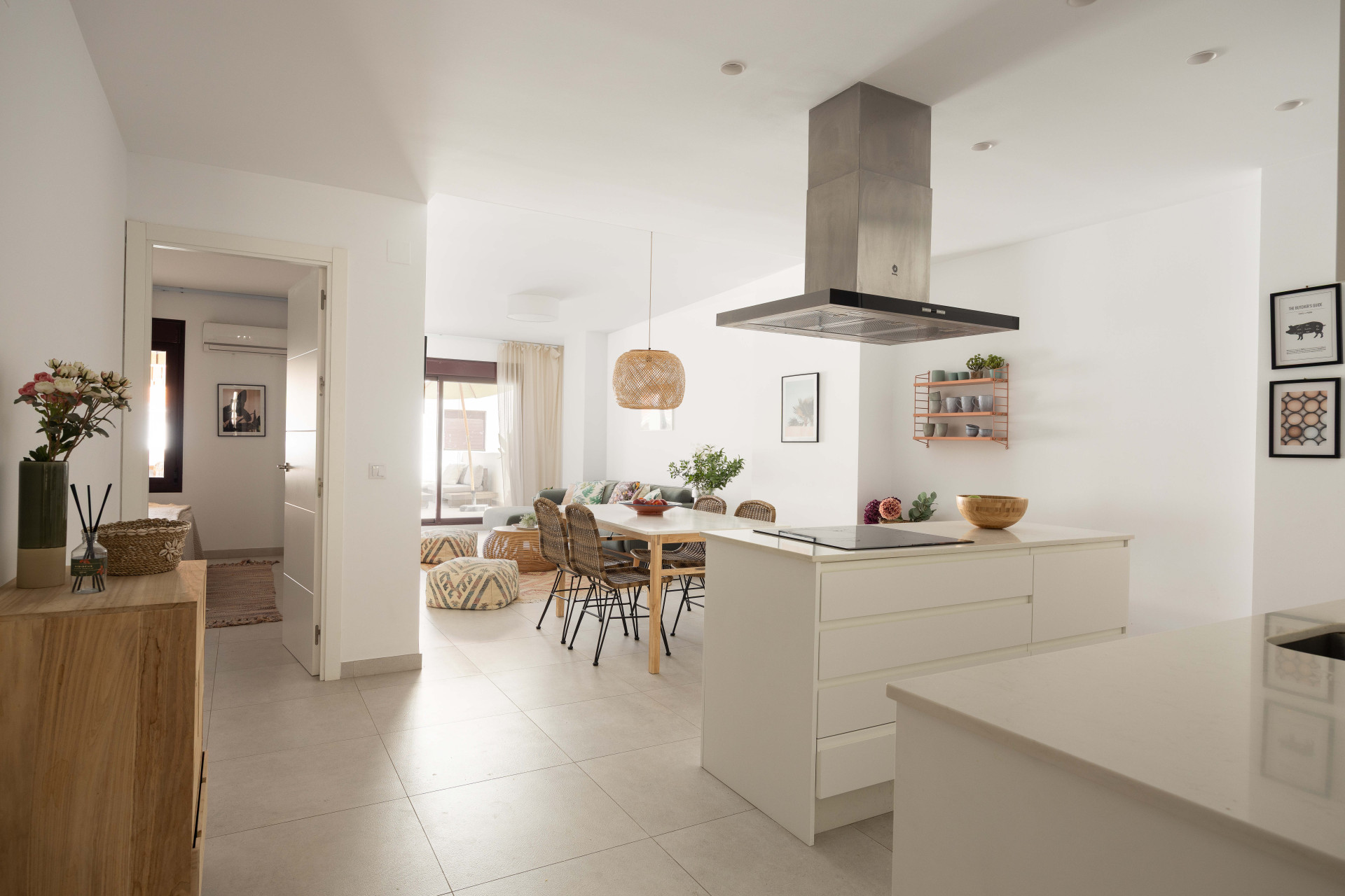 Piso de 3 Dormitorios y 2 Baños en venta en Nueva Andalucía, Marbella