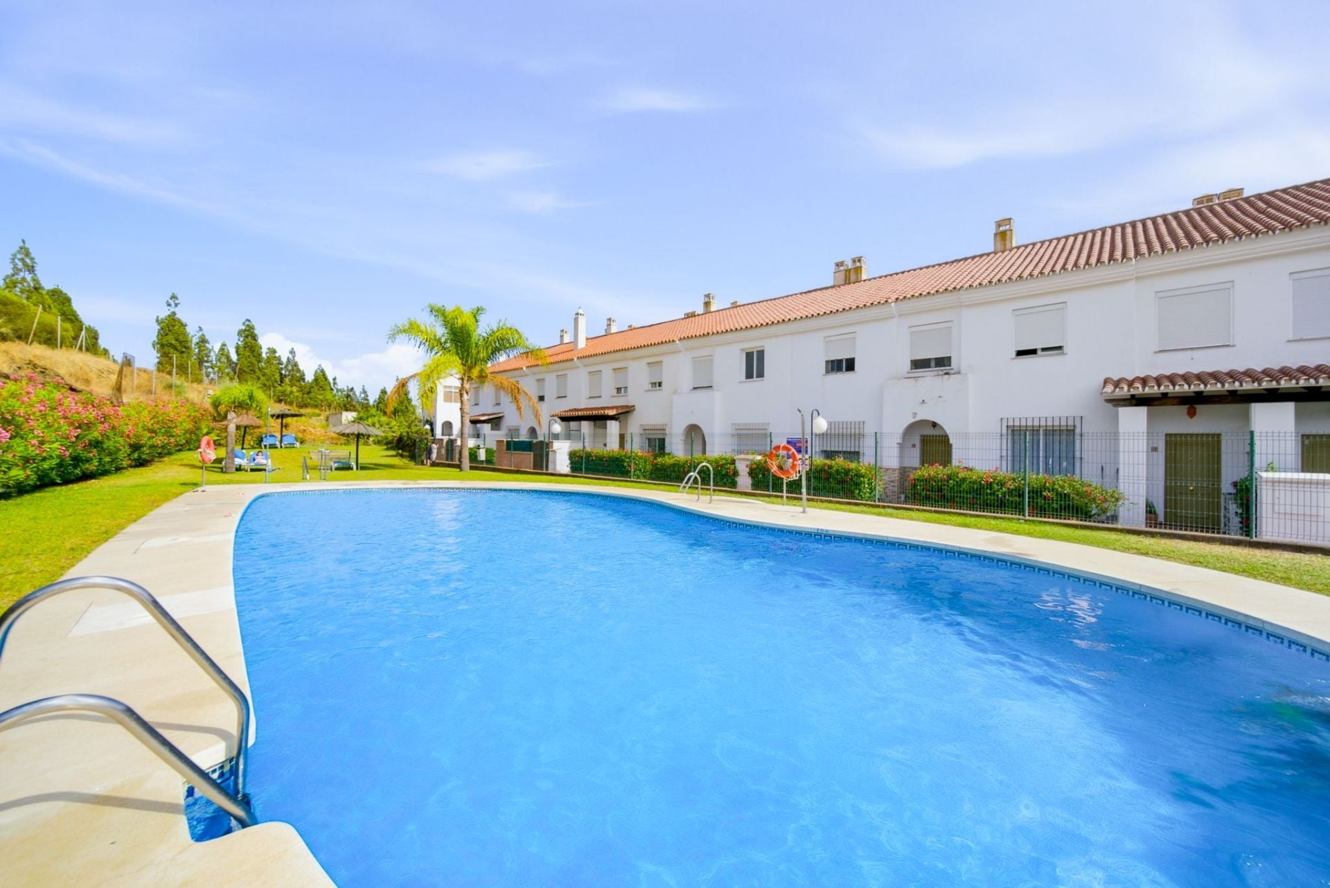 2 спални - Вила за продажба в Mijas