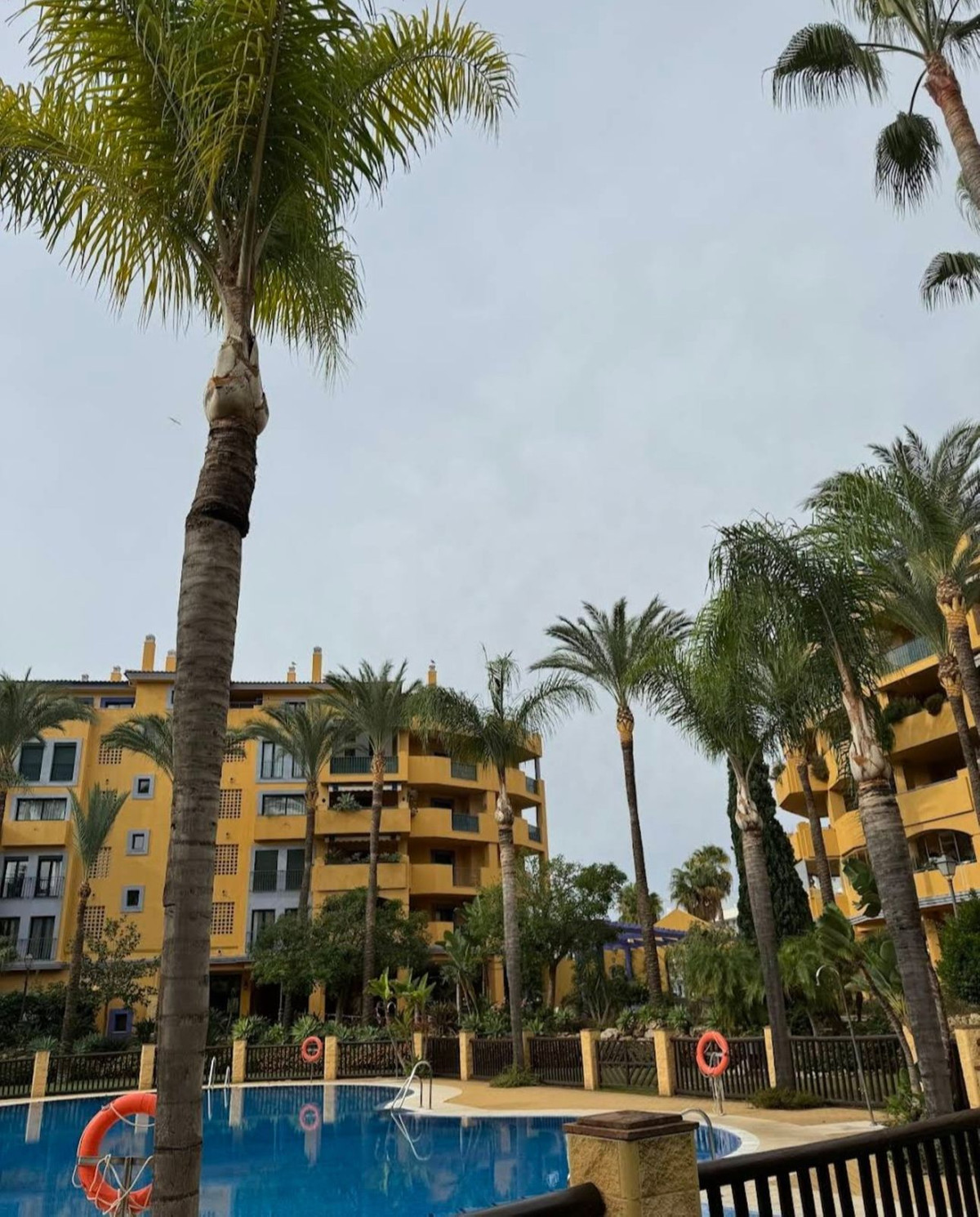 Piso de 3 Dormitorios en venta en San Pedro de Alcántara