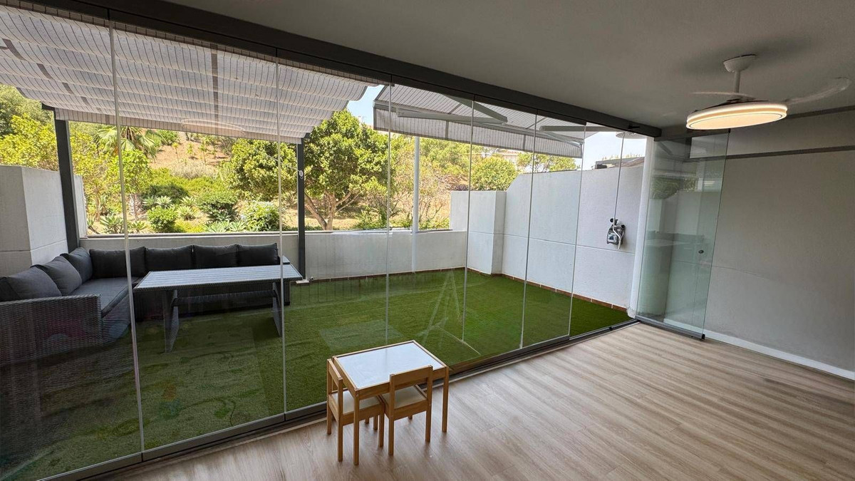 Piso de 2 Dormitorios en venta en Fuengirola