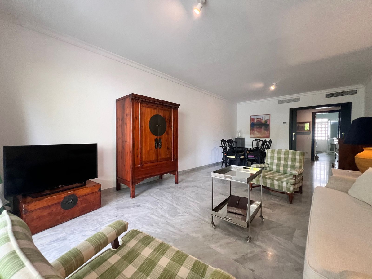 3 Bed - Apartment for Sale in Guadalmina Baja, San Pedro de Alcántara