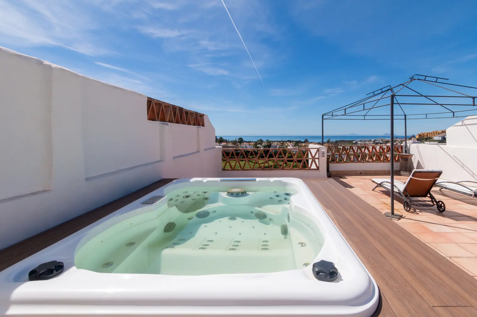 Casa Adosada de 3 Dormitorios en venta en Estepona