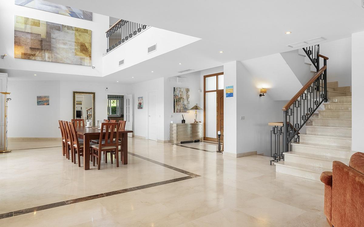 Casa de 6 Dormitorios en venta en Benahavís