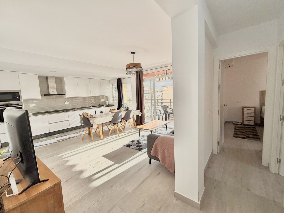 Ático de 3 Dormitorios y 2 Baños en venta en Fuengirola