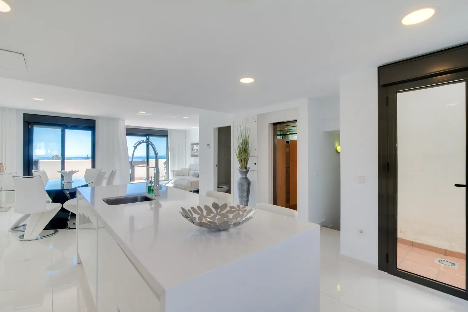 Casa Adosada de 3 Dormitorios en venta en Estepona
