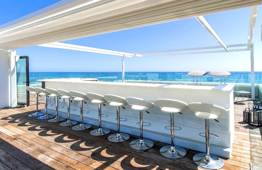 6 Bed - Villa Holiday Rental in Marbella Centre