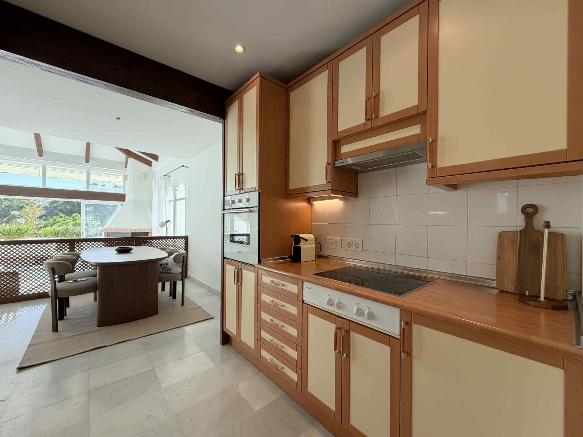 Casa Adosada de 3 Dormitorios y 2 Baños en venta en La Quinta, Benahavís