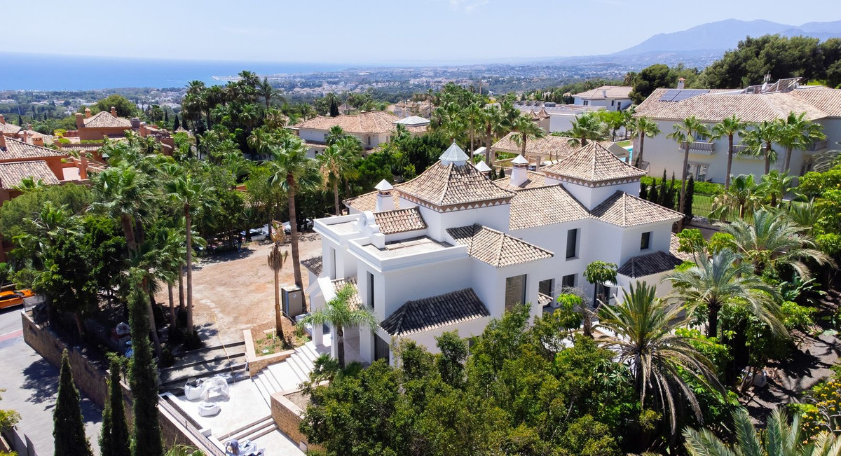 9 кровать Вилла для продажи в Sierra Blanca, Marbella