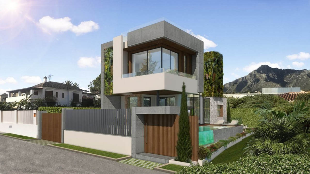 4 Bed - Villa for Sale in Marbella Golden Mile
