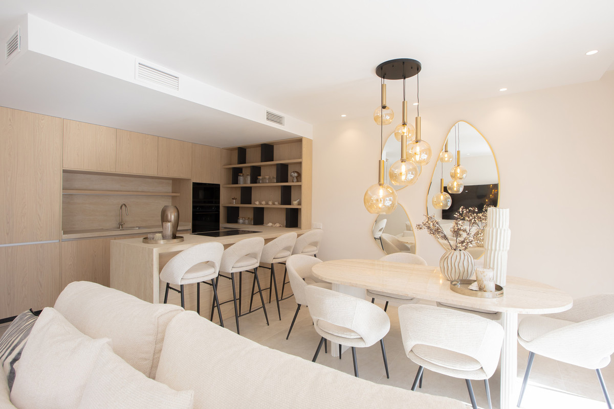 4 Bed - Penthouse for Sale in Nueva Andalucia, Marbella