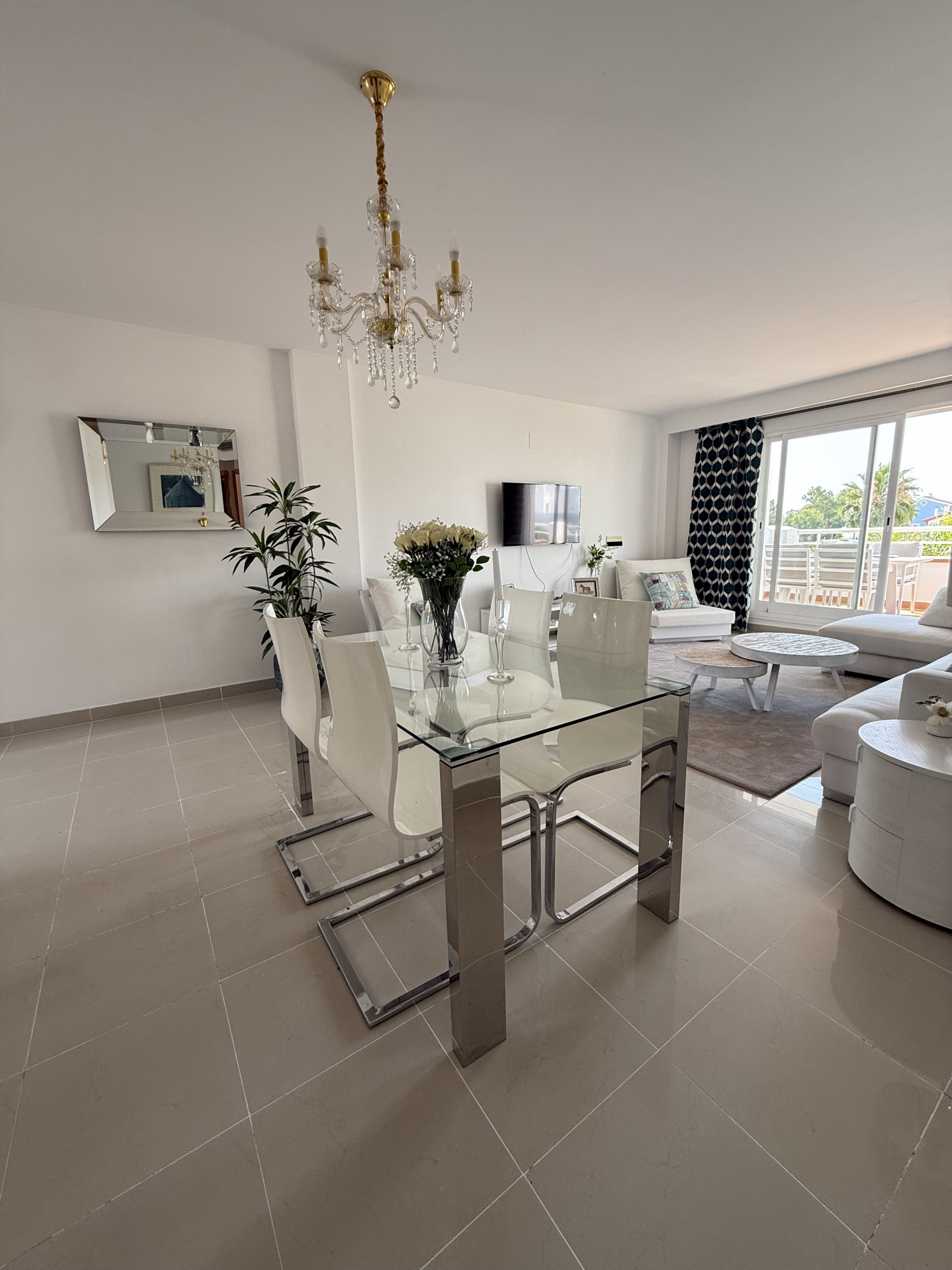 2 Bed, 2 Bath - Apartment Holiday Rental in El Paraiso, Estepona