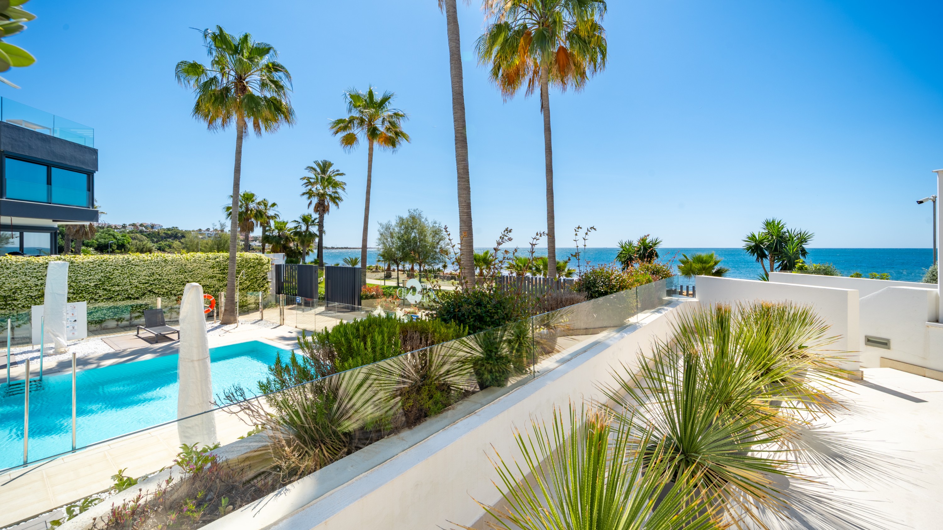 Casa de 4 Dormitorios en alquiler vacacional en La Alqueria, Estepona