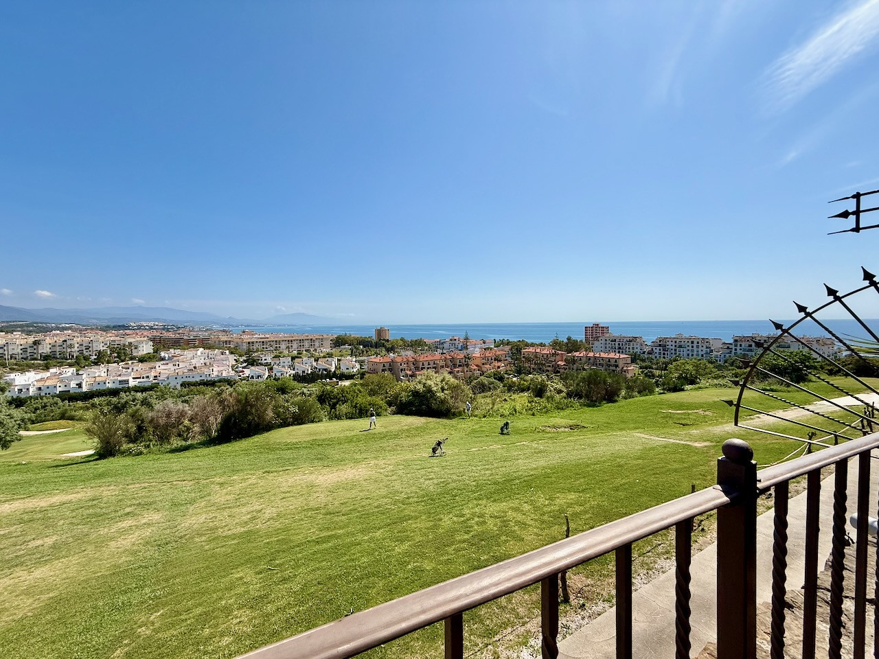 Casa de 5 Dormitorios y 4 Baños en venta en La Duquesa