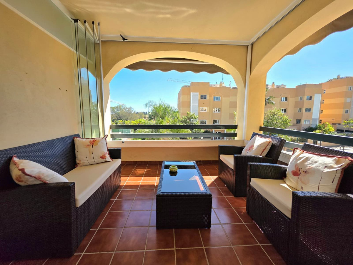 3 Bed - Apartment for Sale in New Golden Mile, Estepona