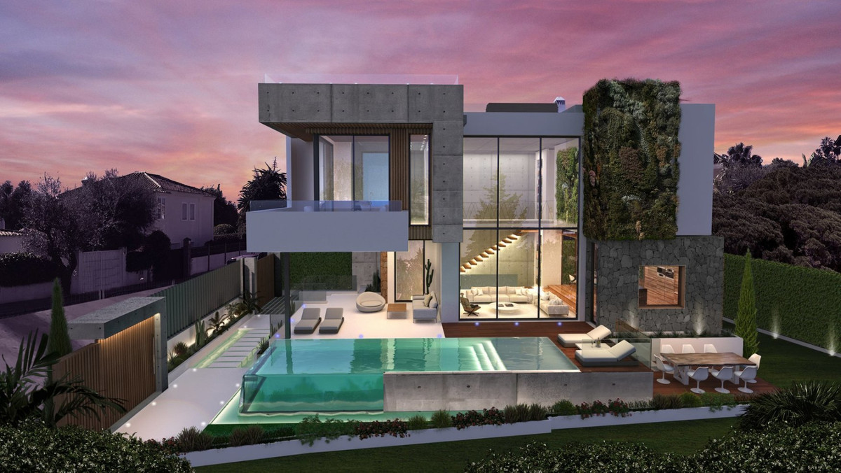 4 Bed - Villa for Sale in Marbella Golden Mile
