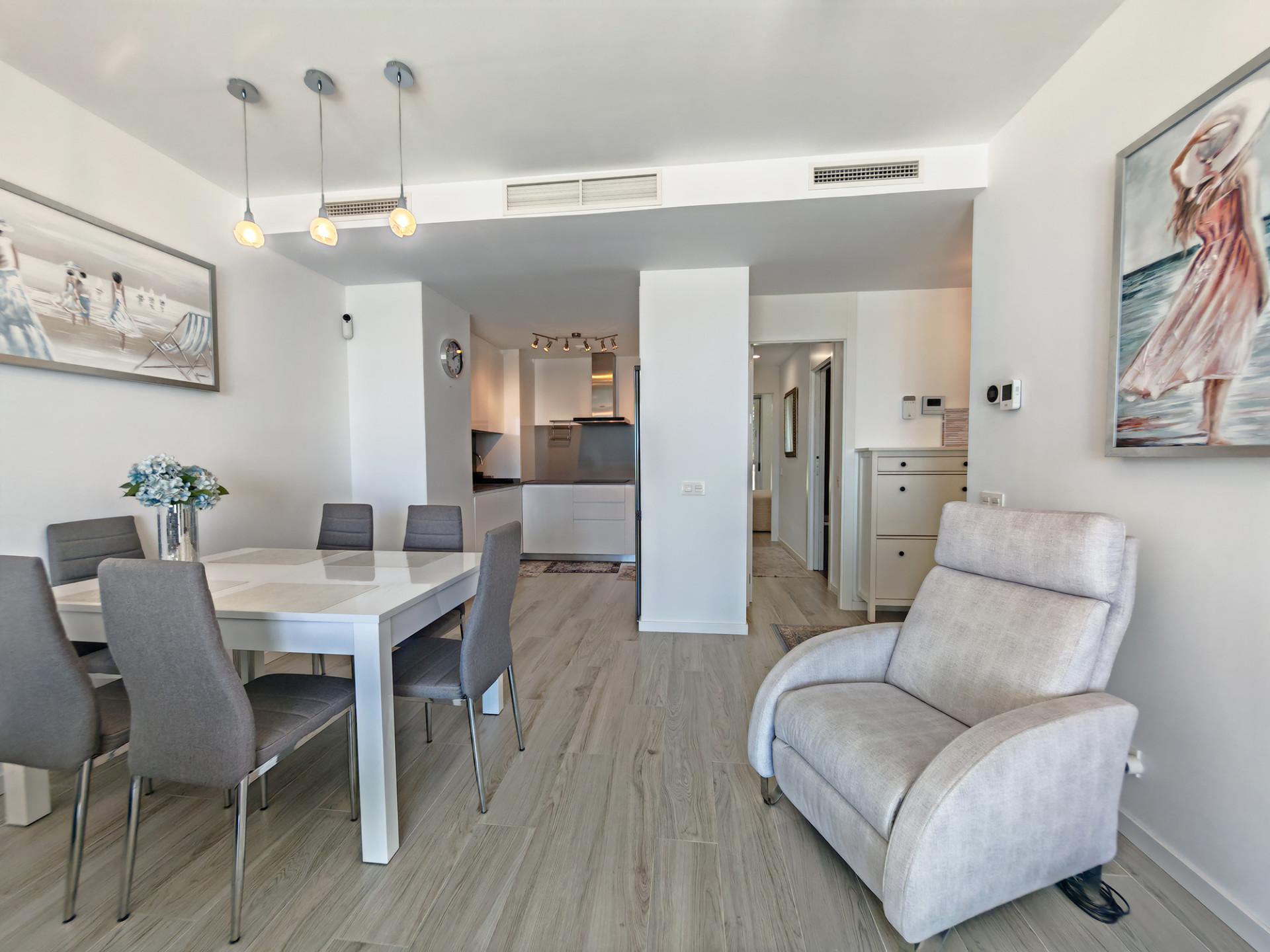 Piso de 3 Dormitorios y 2 Baños en venta en Cancelada, Estepona