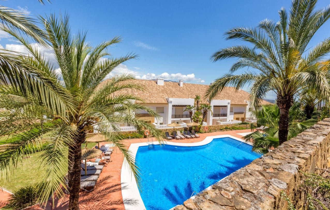 Casa Adosada de 3 Dormitorios en venta en Mijas