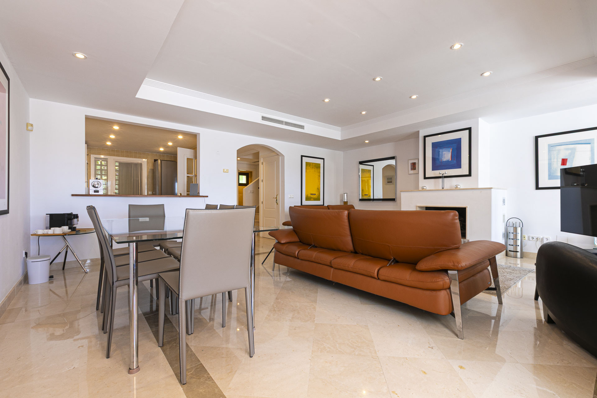 4 кровать 3 ванна Таунхаус для продажи в Los Almendros, Benahavis