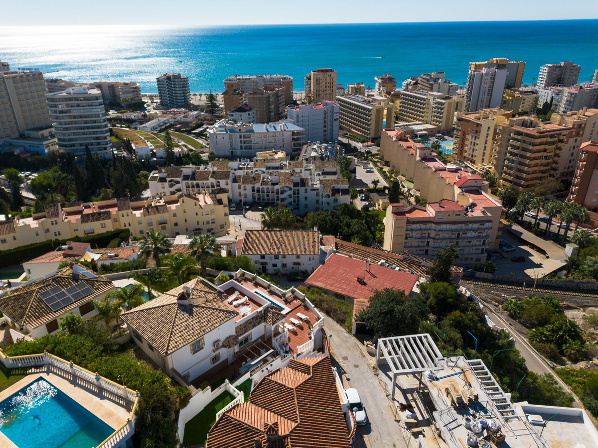 Casa de 4 Dormitorios y 3 Baños en venta en Torreblanca del Sol, Fuengirola
