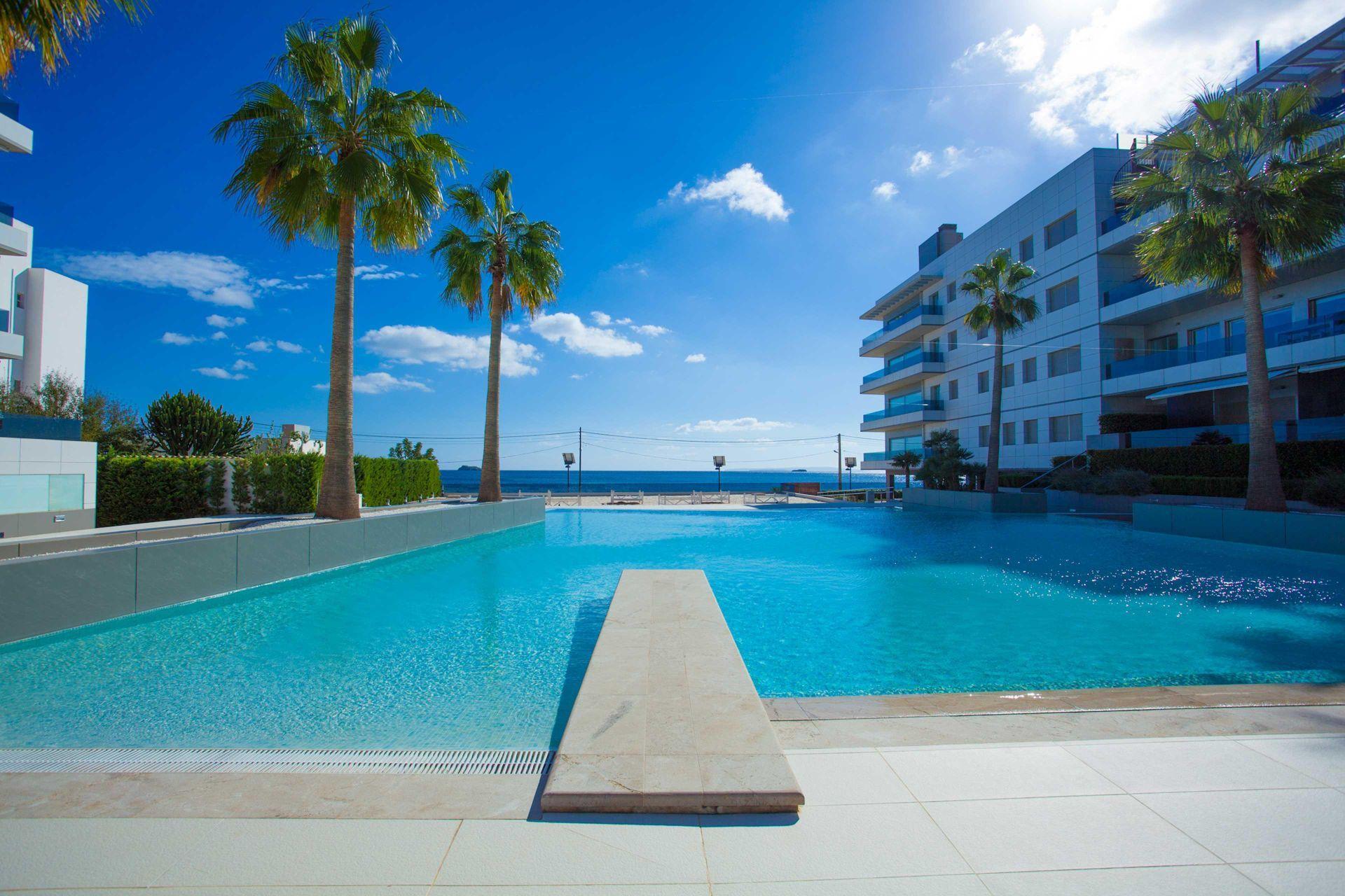 Piso de 2 Dormitorios en venta en Playa d'en Bossa, Eivissa