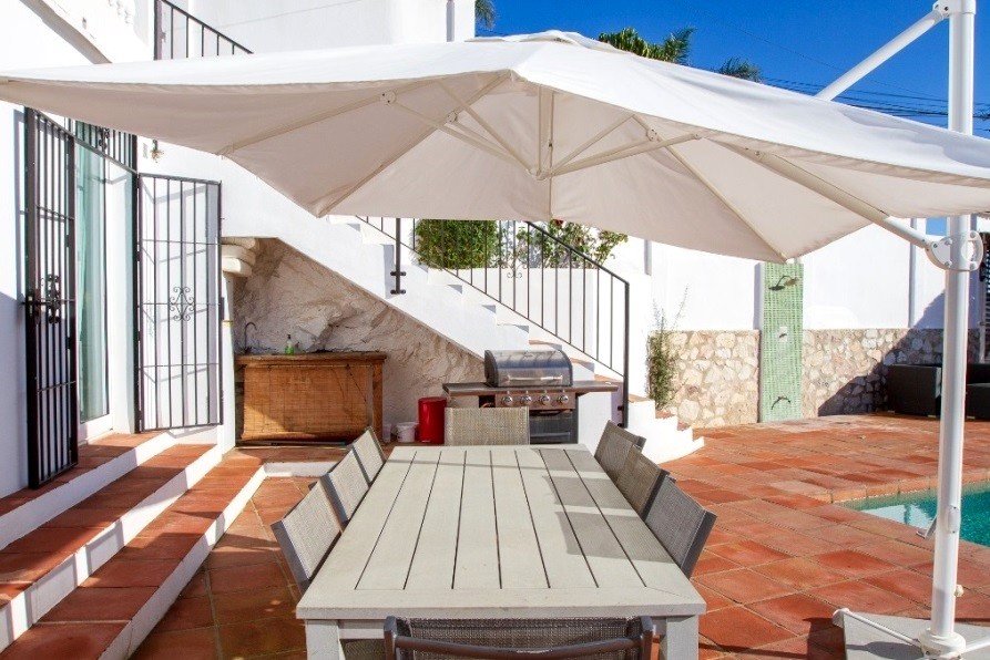 Casa de 5 Dormitorios y 3 Baños en alquiler vacacional en Arroyo de la Miel, Benalmádena