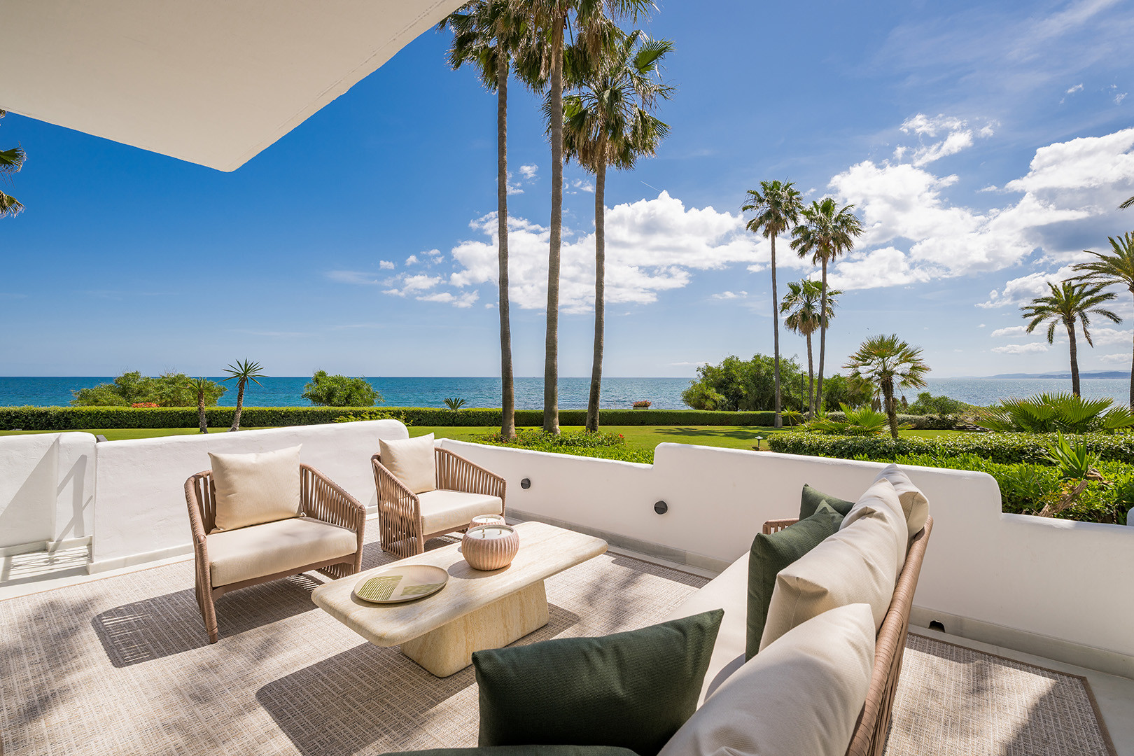 Piso de 3 Dormitorios y 3 Baños en venta en Estepona