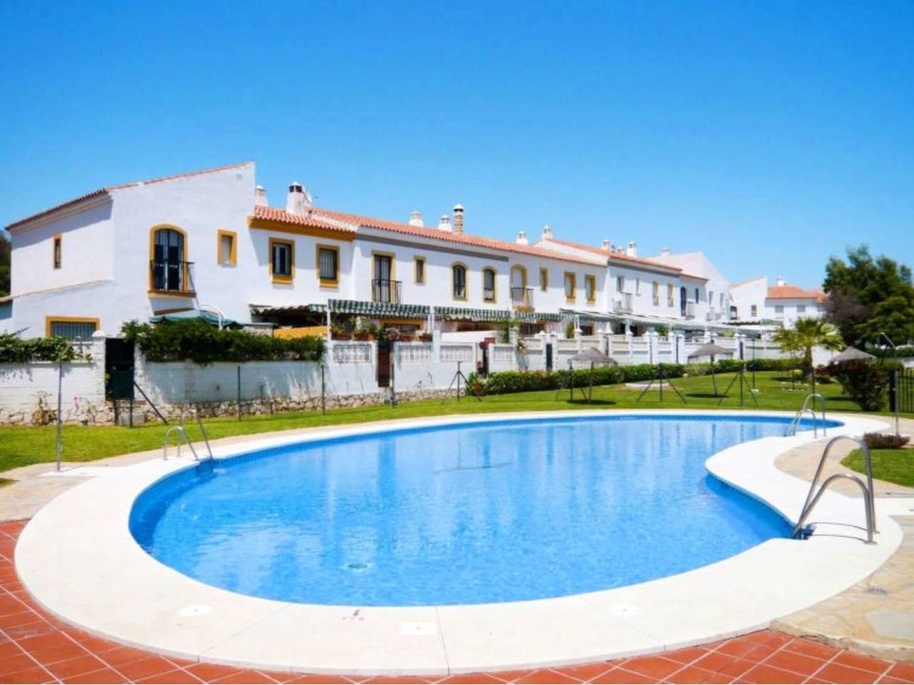 Casa Adosada de 3 Dormitorios en alquiler vacacional en Rincón de la Victoria
