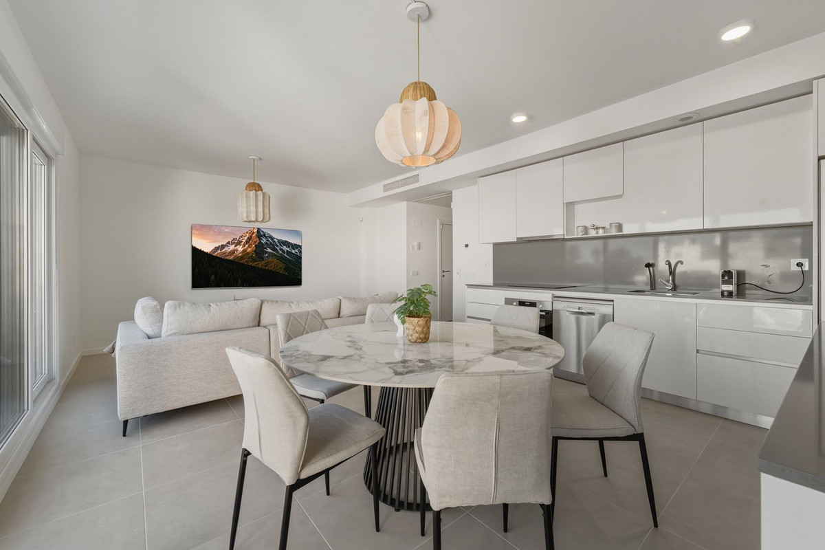 2 Bed, 2 Bath - Apartment for Rent in Estepona