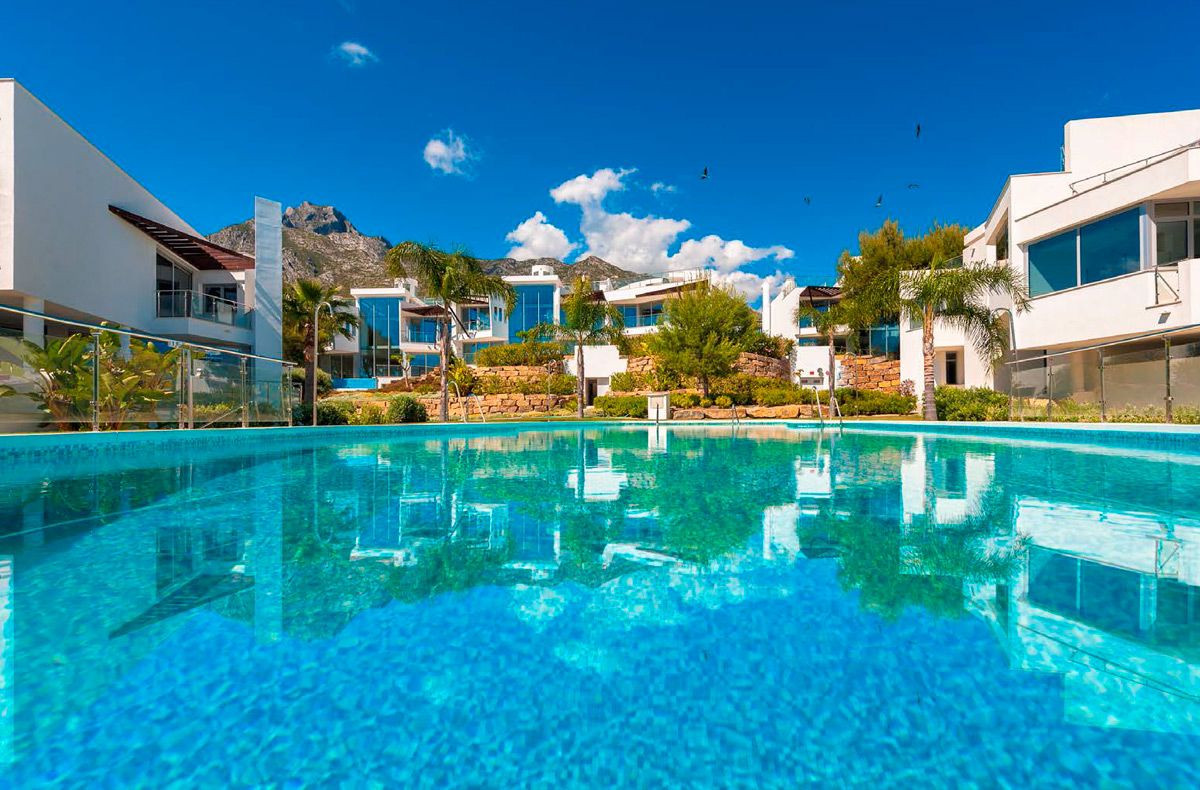 3 спални, 3 бани - Вила под наем в Sierra Blanca, Marbella