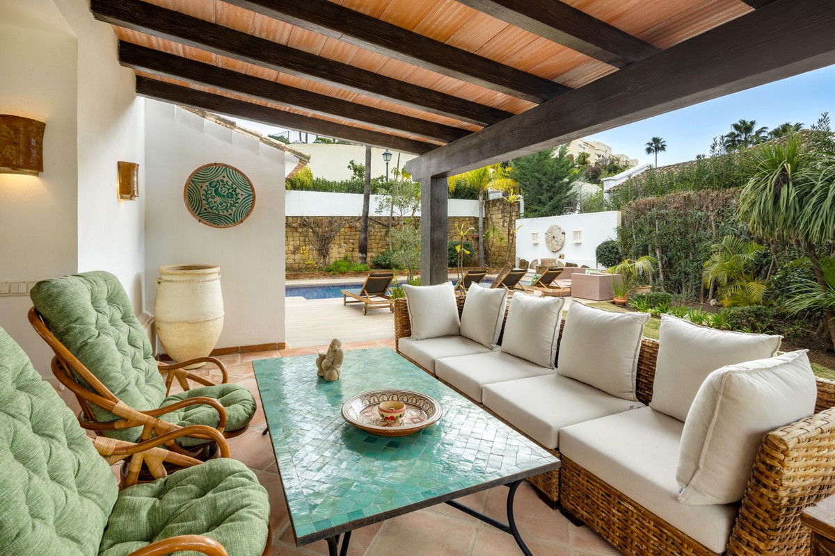 Casa de 4 Dormitorios en venta en La Quinta, Benahavís