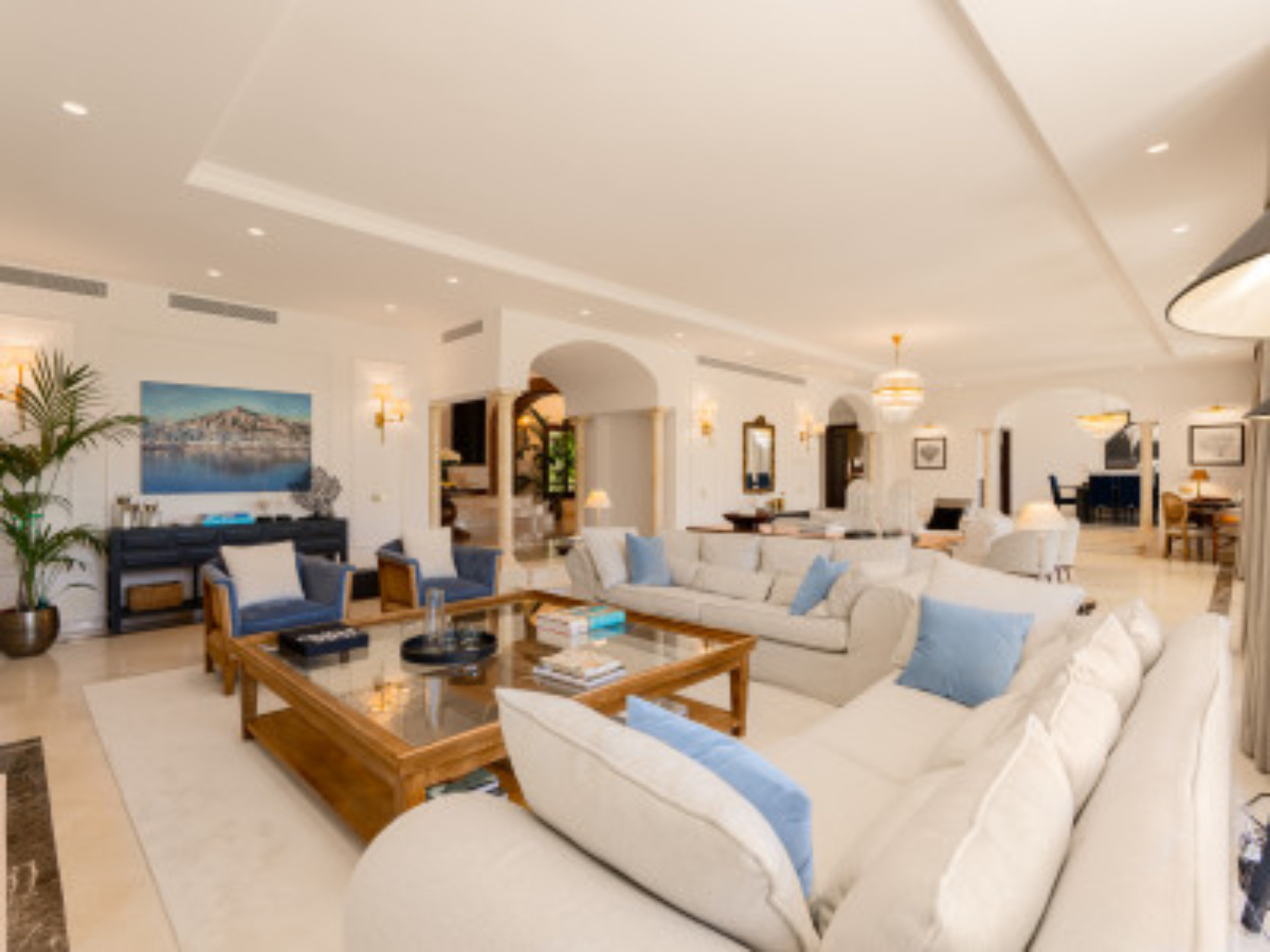 Casa de 6 Dormitorios y 7 Baños en venta en Sierra Blanca, Marbella