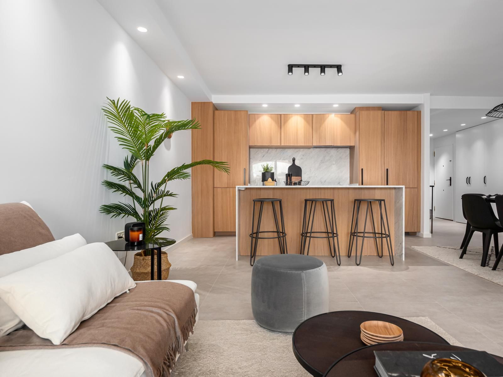 Piso de 3 Dormitorios y 2 Baños en alquiler en Nueva Andalucía, Marbella