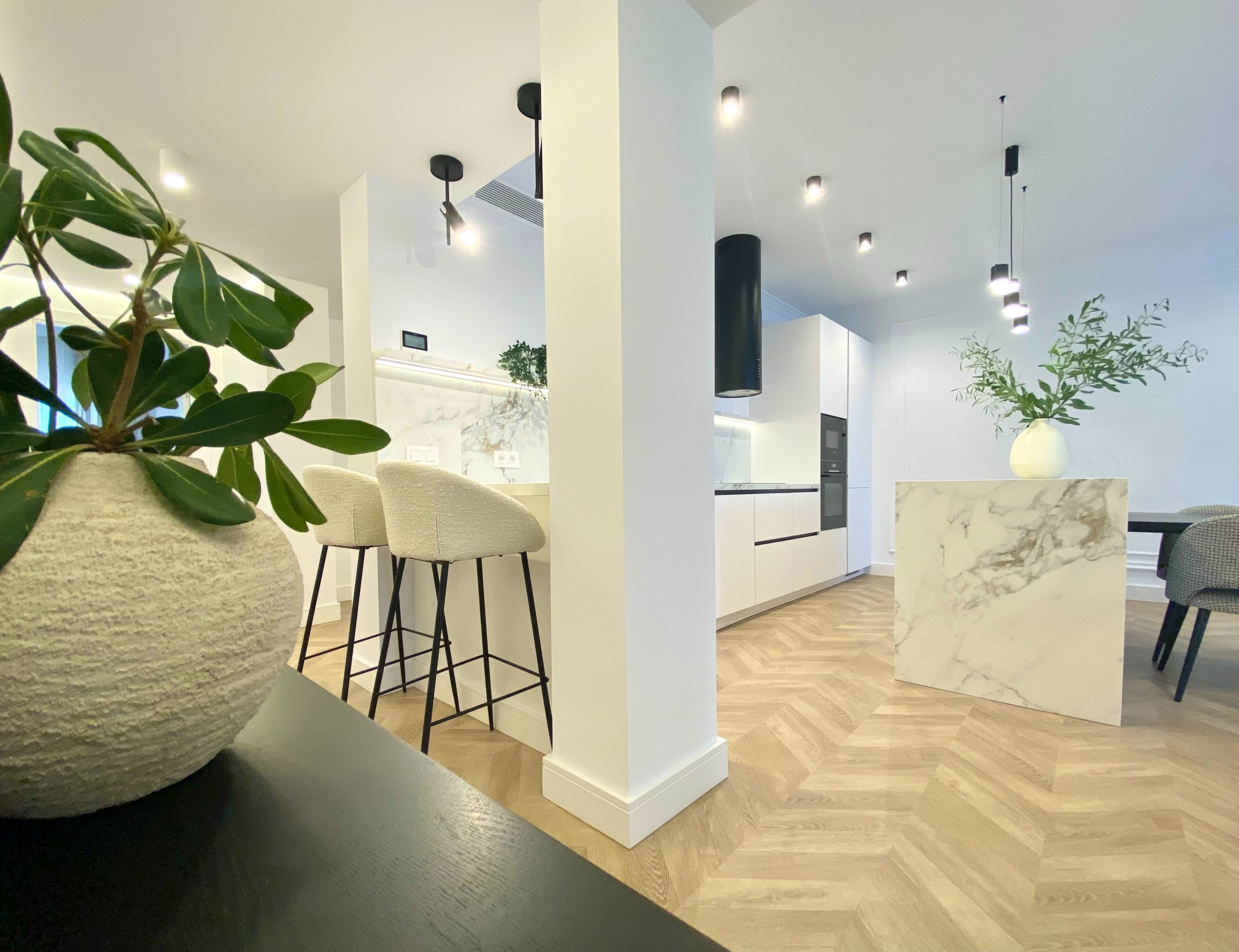 3 спални, 2 бани - Апартамент за продажба в New Golden Mile, Estepona