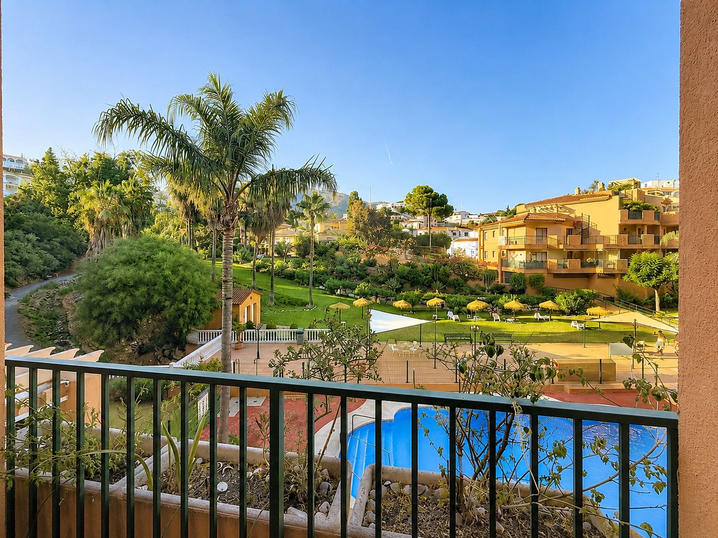 Piso de 2 Dormitorios y 2 Baños en venta en Torreblanca del Sol, Fuengirola