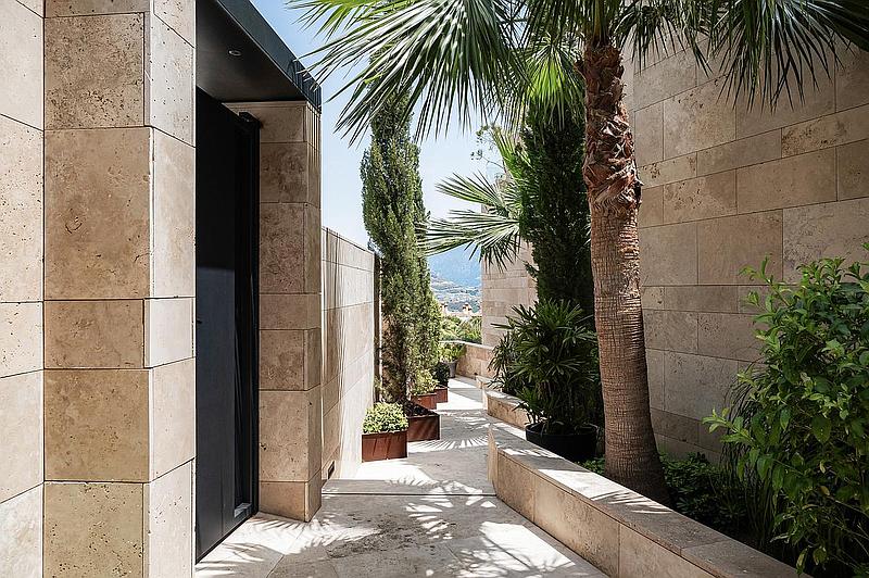 Piso de 3 Dormitorios en venta en La Quinta, Benahavís