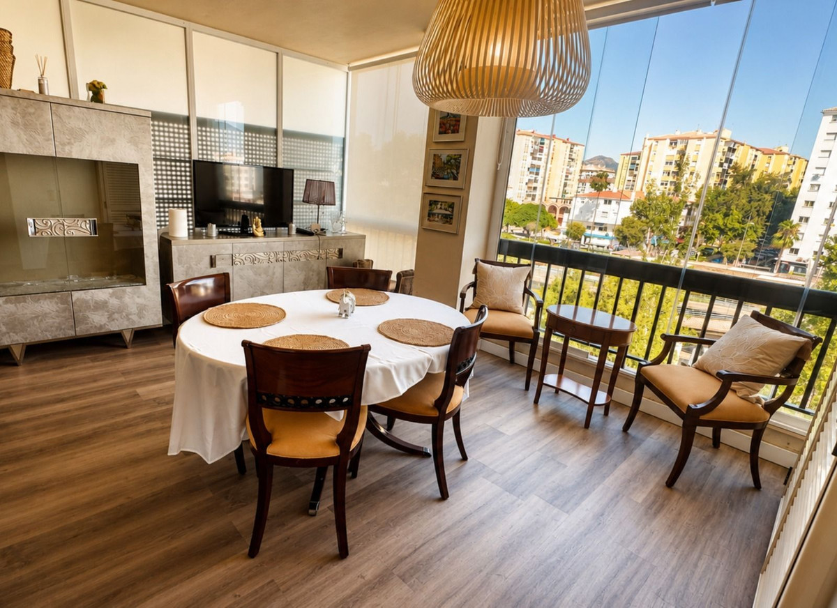Piso de 2 Dormitorios y 2 Baños en alquiler en San Pedro de Alcántara