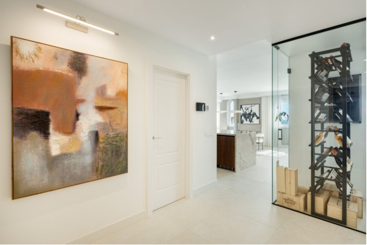 5 Bed, 5 Bath - Penthouse for Sale in Nagueles, Marbella
