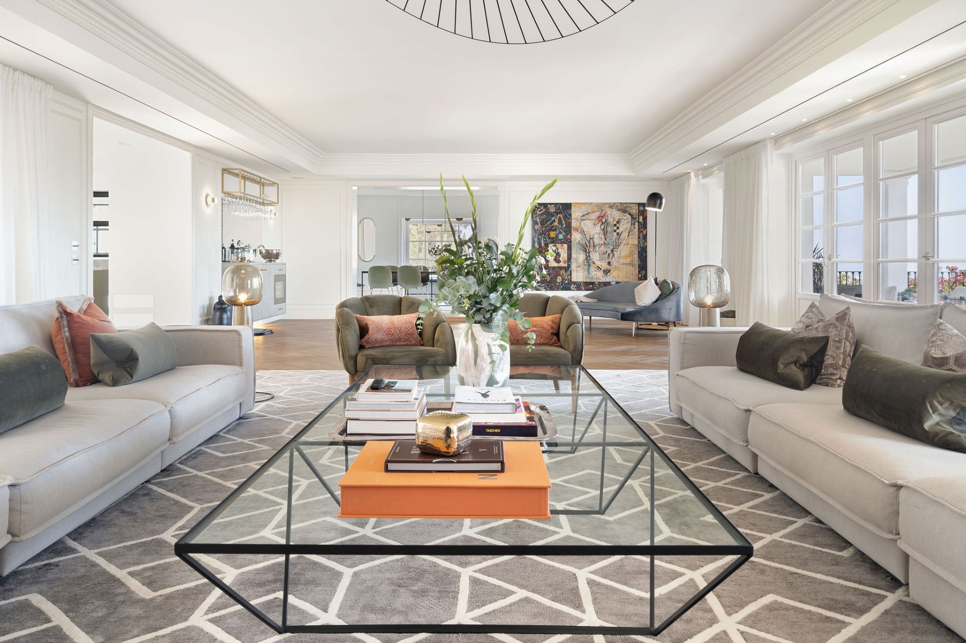 Casa de 6 Dormitorios y 7 Baños en venta en Milla de Oro, Marbella