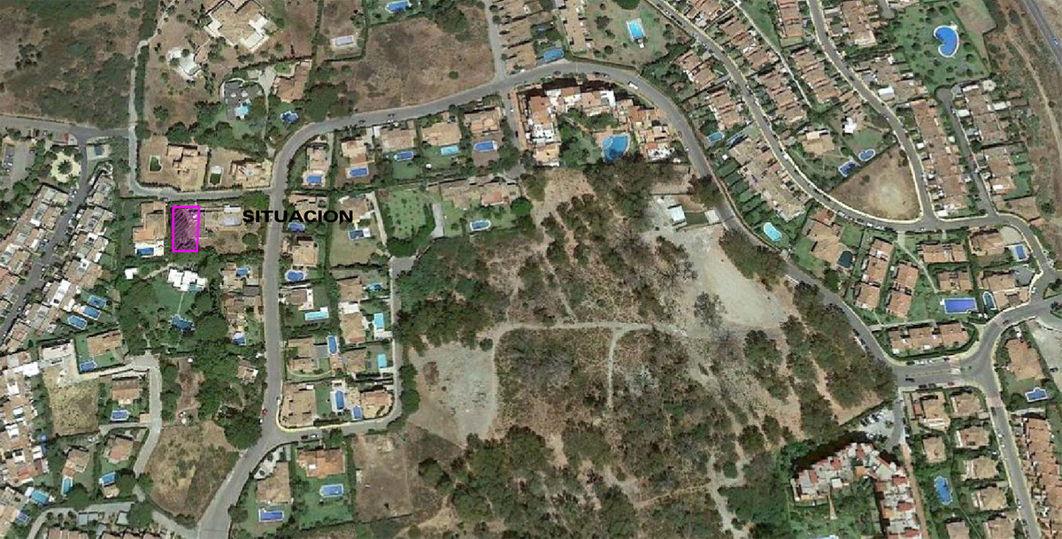 Casa de 3 Dormitorios en venta en Atalaya, Estepona