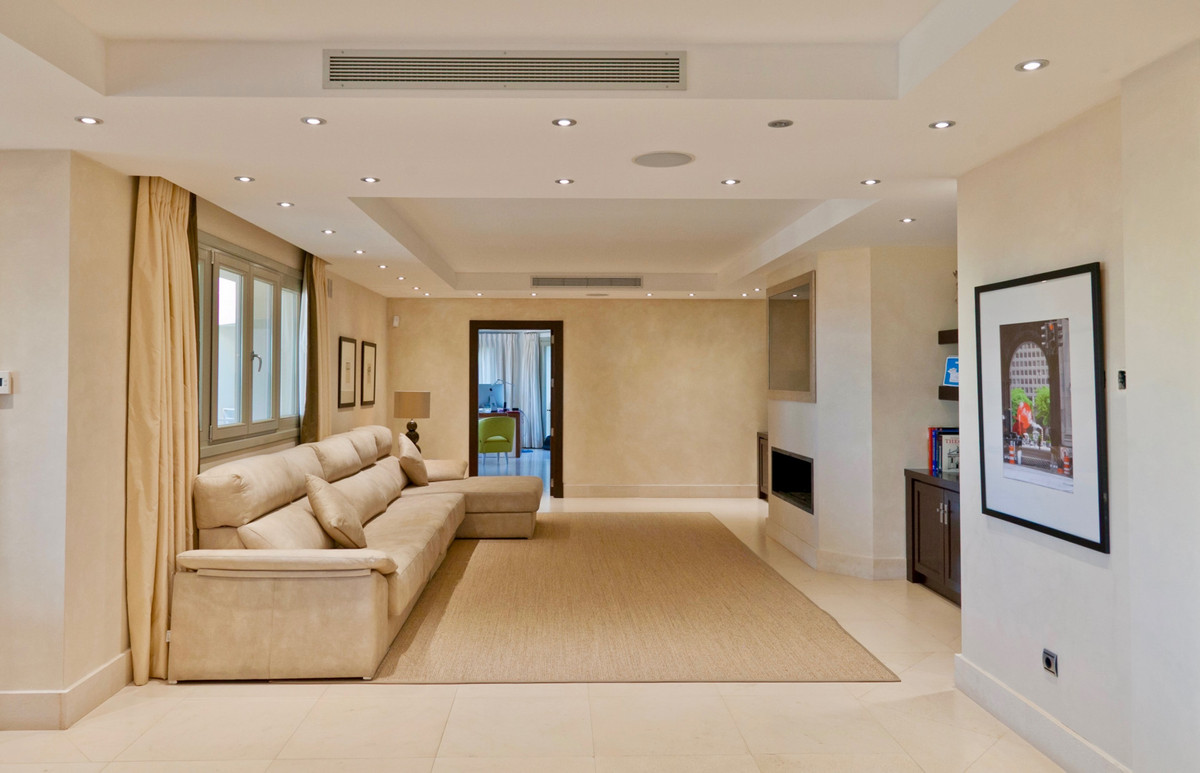 10 кровать Вилла для сдачи в Sierra Blanca, Marbella