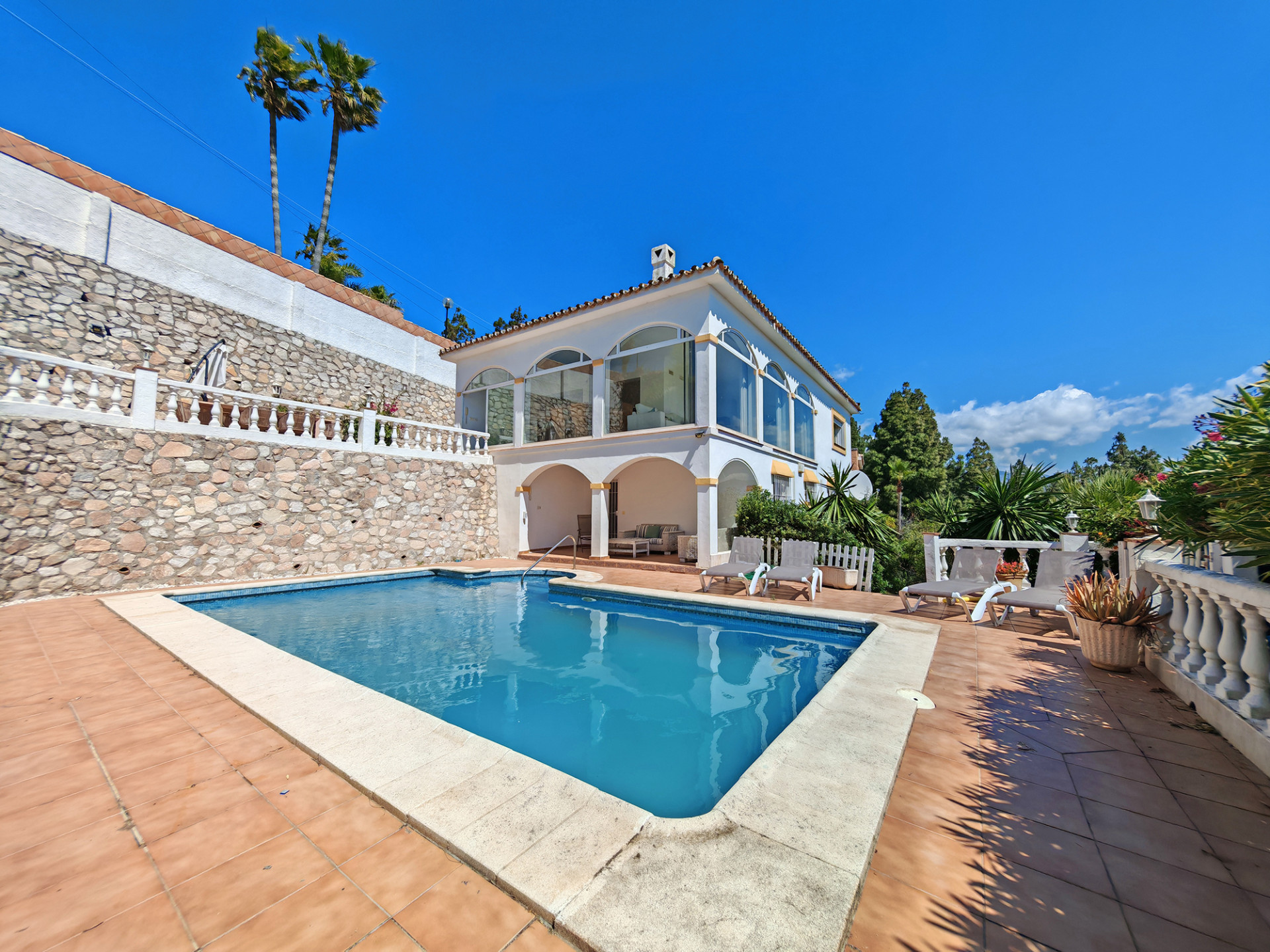 Casa de 4 Dormitorios en venta en La Cala de Mijas