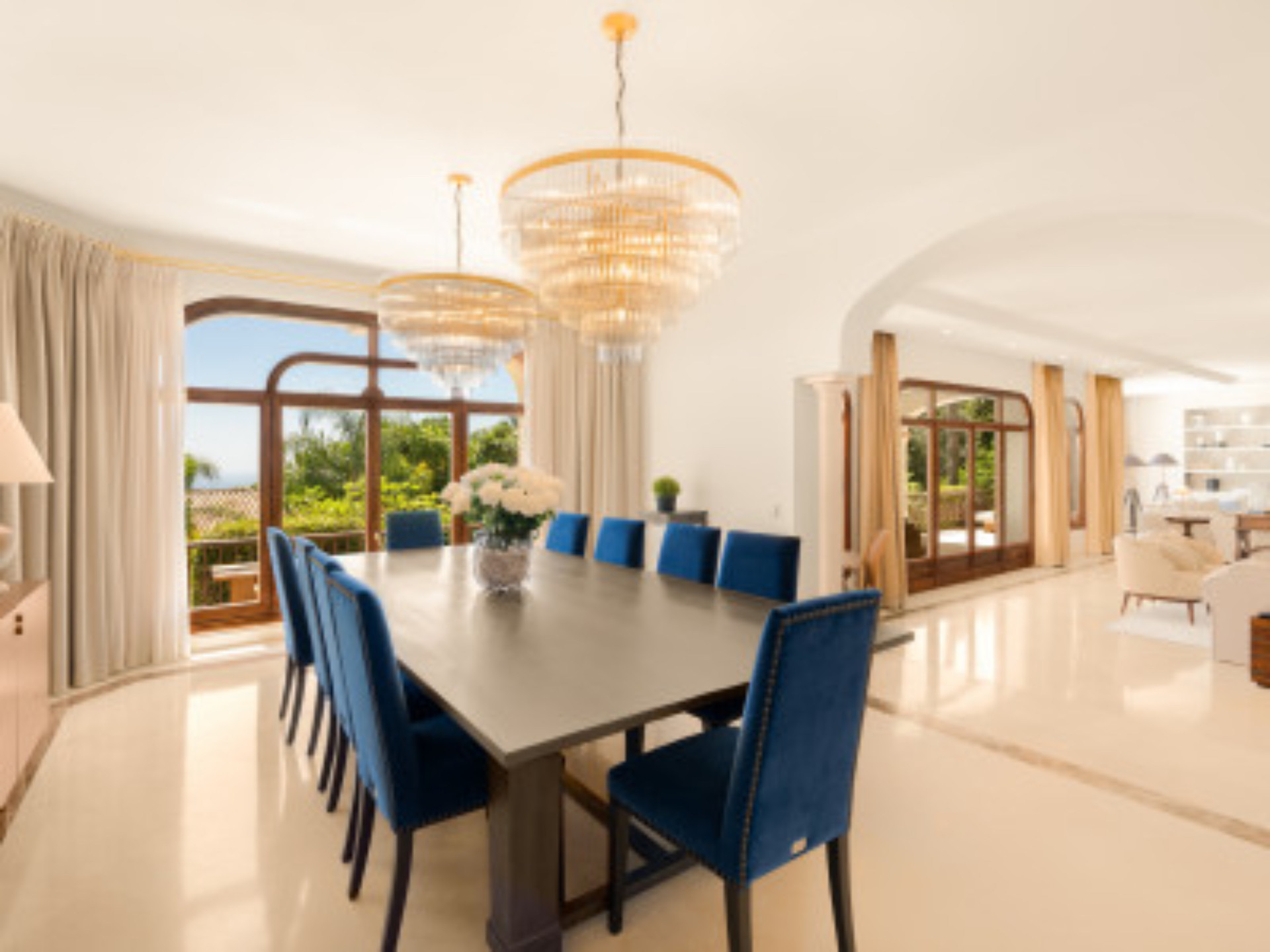 Casa de 6 Dormitorios y 7 Baños en venta en Sierra Blanca, Marbella