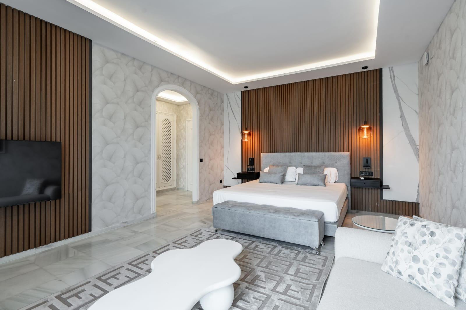 Casa de 10 Dormitorios en venta en Nueva Andalucía, Marbella