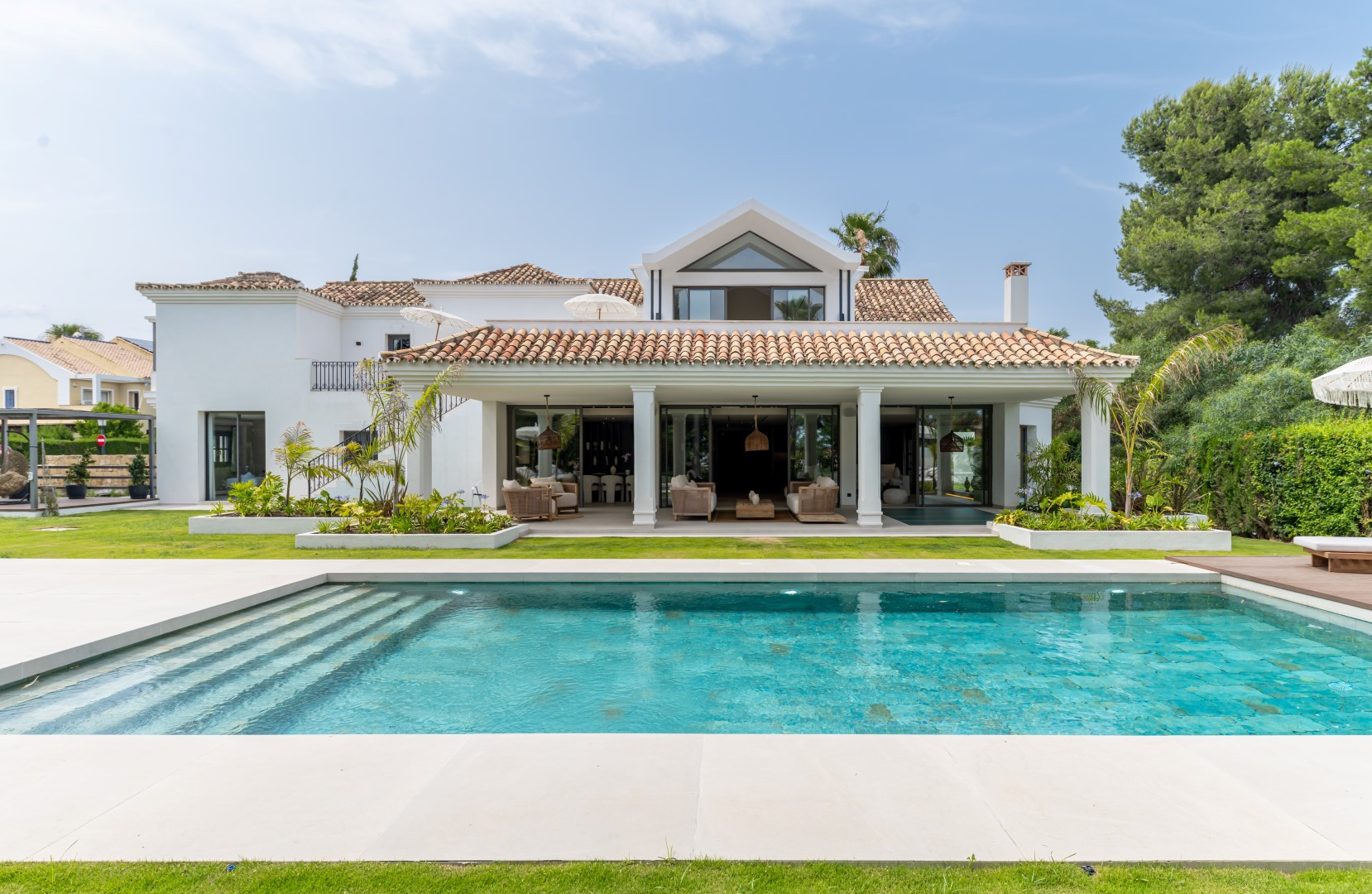 5 Bed, 6 Bath - Villa for Sale in San Pedro de Alcántara