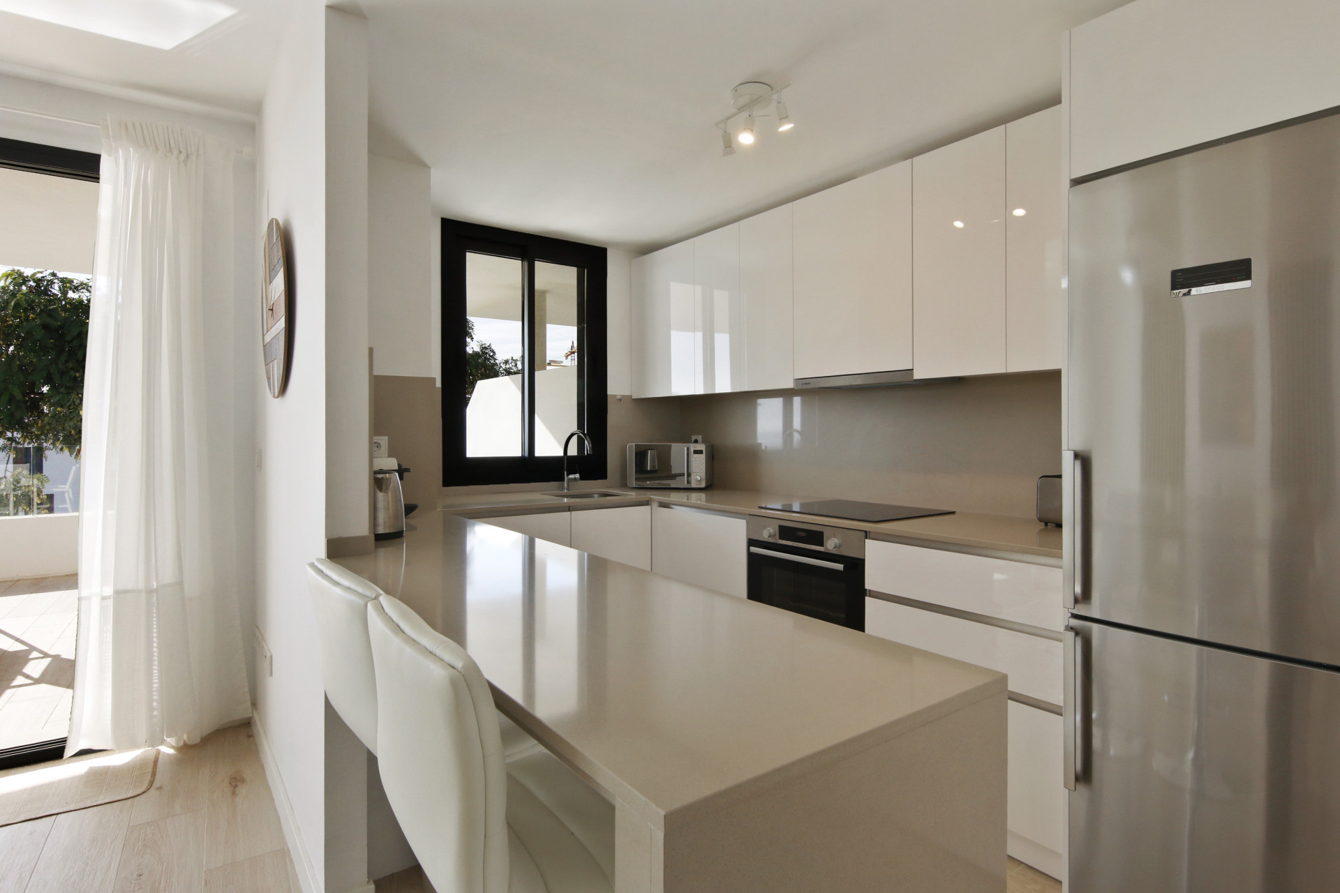 Piso de 3 Dormitorios y 2 Baños en venta en Estepona