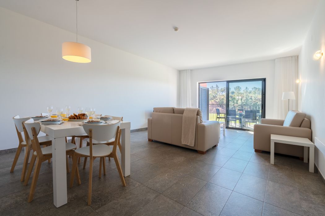 Piso de 3 Dormitorios y 2 Baños en venta en Portimão