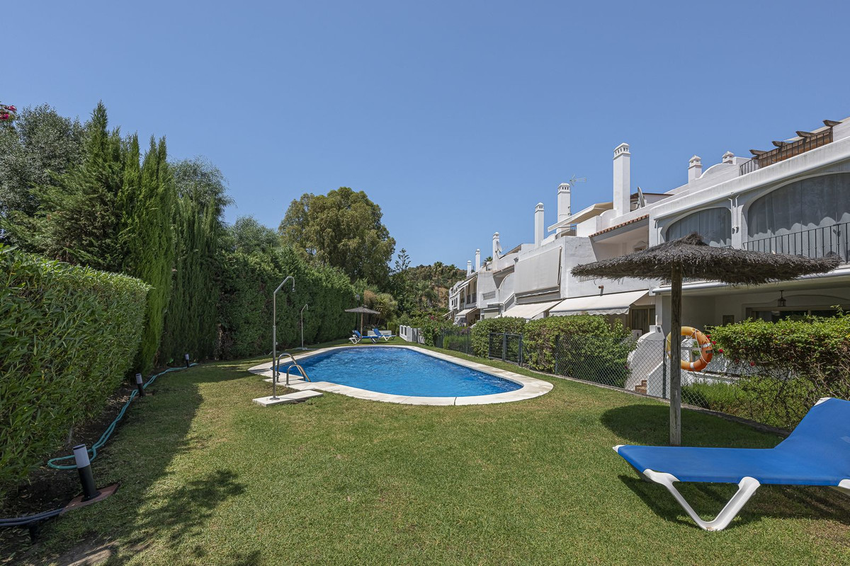 4 кровать 5 ванна Таунхаус для продажи в Nueva Andalucia, Marbella